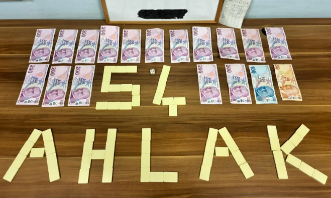 sakarya-da-3-isyerine-kumar-baskinibuwxtvp1tf