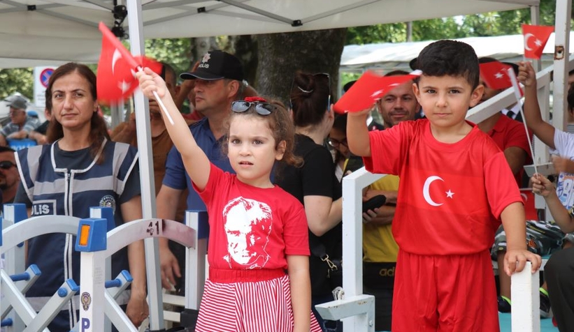 Sakarya'da 30 Ağustos Zafer Bayramı coşkuyla kutlandı