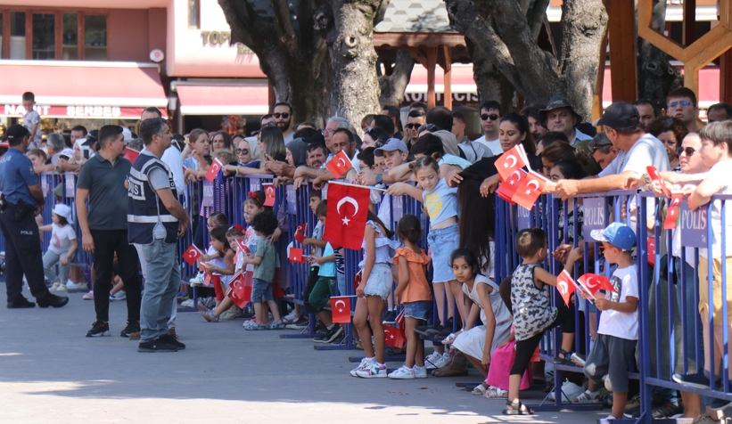 sakarya-da-30-agustos-zafer-bayrami-coskuyla-kutlaniyors0rtzlzvuu