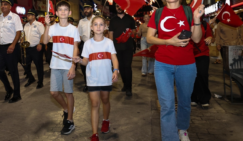 Sakarya'da 30 Ağustos Zaferi fener alayı ile kutlandı