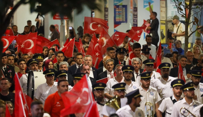 Sakarya'da 30 Ağustos Zaferi fener alayı ile kutlandı