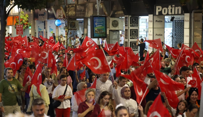 Sakarya'da 30 Ağustos Zaferi fener alayı ile kutlandı