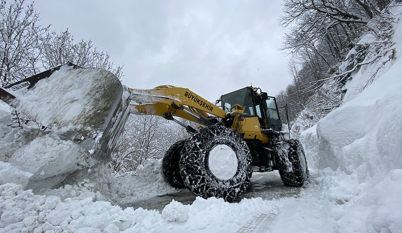Sakarya'da 42 mahalle yolu ulaşıma açıldı