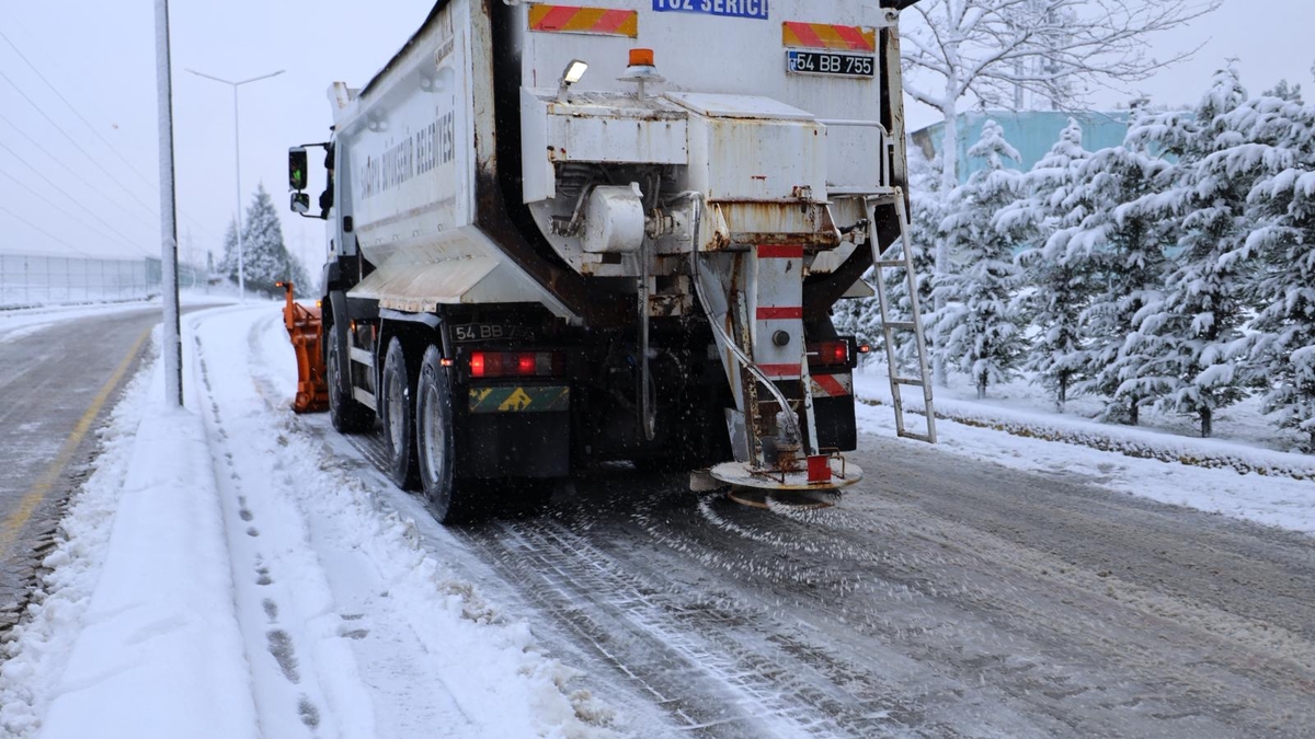 Sakarya'da 45 grup yolundan 33’ü ulaşıma açıldı