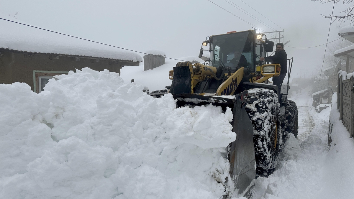 Sakarya'da 45 grup yolundan 33’ü ulaşıma açıldı