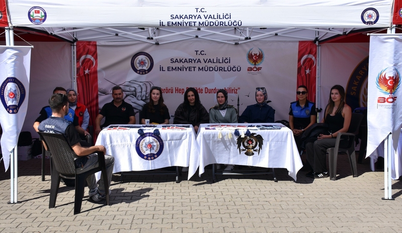 sakarya-da-5-universiteliye-guvenlik-bilinci-kazandirildibk5qm0tyts