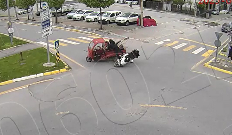 sakarya-da-9-ayri-kaza-kameradaovboaxq0rh