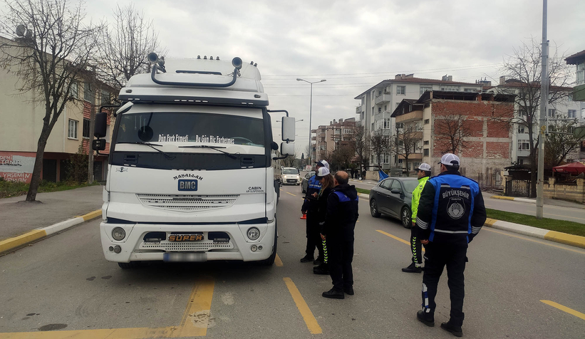 sakarya-da-agir-tonajli-araclara-yonelik-denetimdjjvs3nhwu