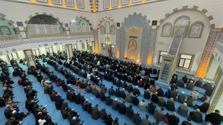 sakarya-da-bayram-namazi-saatiyw5dnlzyeh