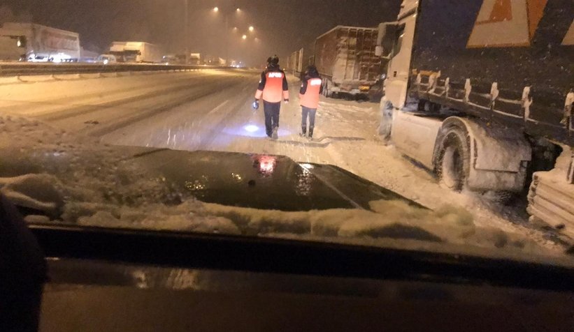 Sakarya'da beklenen kar yağışı başladı