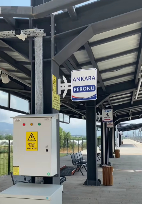 Sakarya'da bir YHT istasyonu daha hizmete girdi