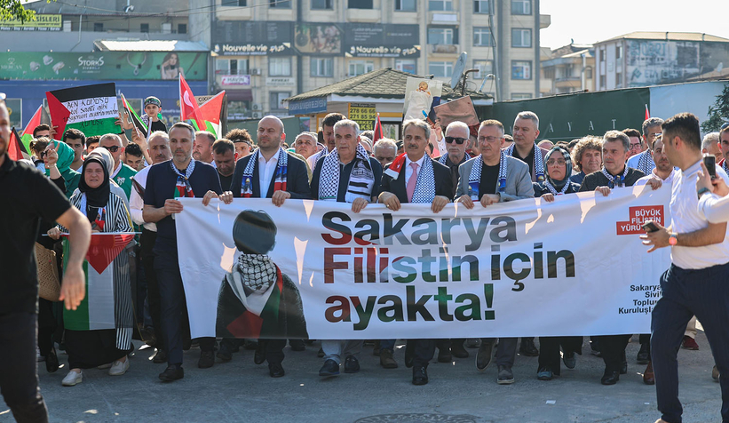 Sakarya'da büyük Filistin yürüyüşü