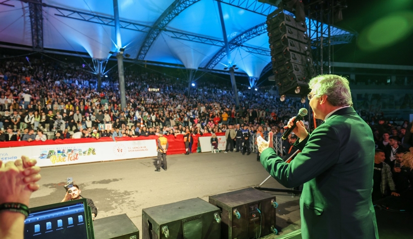 Sakarya'da Cengiz Kurtoğlu coşkusu