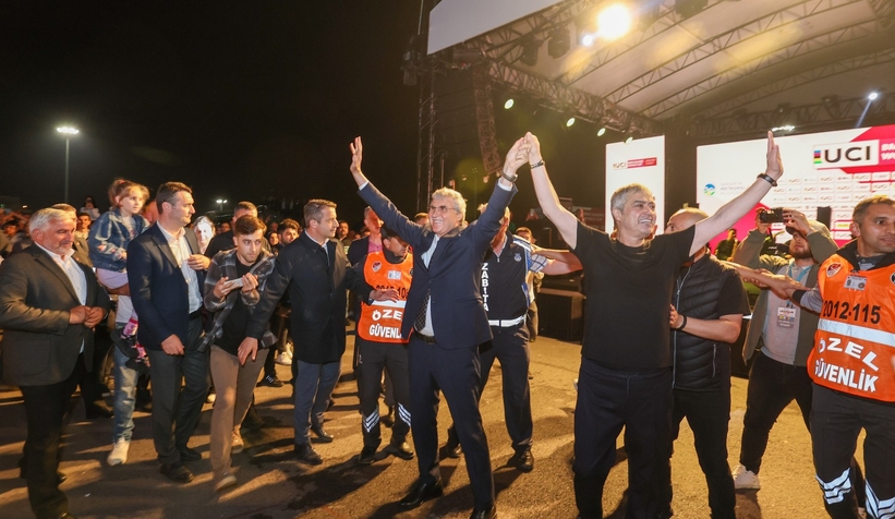 Sakarya'da Cengiz Kurtoğlu coşkusu