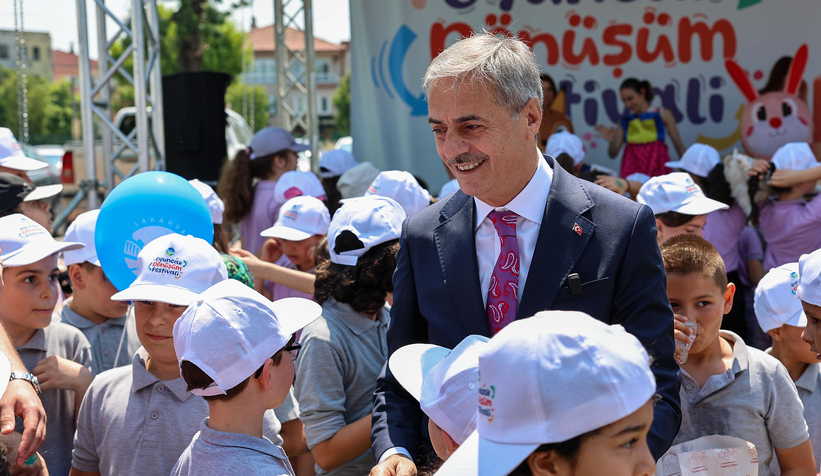 sakarya-da-cocuklar-oyuncak-festivalinde-bulustud0tbrzawl1