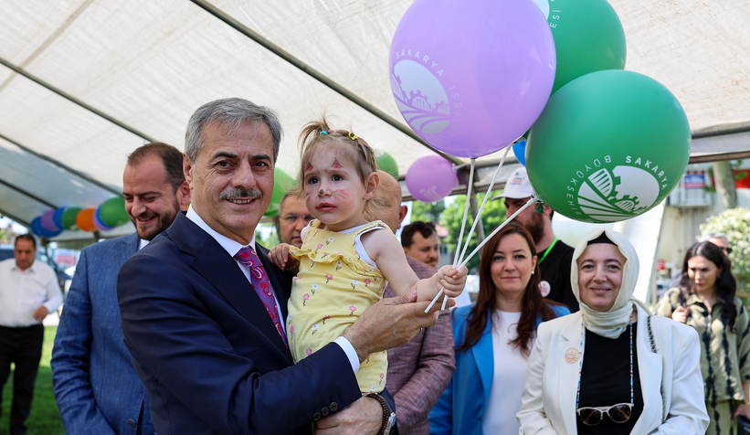 sakarya-da-cocuklar-oyuncak-festivalinde-bulustud0tbrzawl1