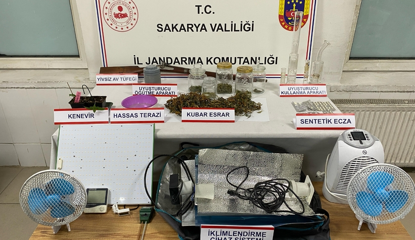 sakarya-da-cok-miktarda-uyusturucu-ele-gecirildiogdot0pocw