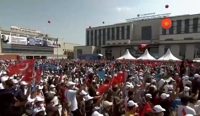 sakarya-da-cumhurbaskani-erdogan-a-coskulu-karsilamad3h3uudaa1