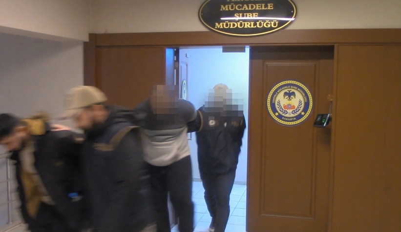 sakarya-da-deas-operasyonu-6-kisi-yakalandiau9rddbuzn