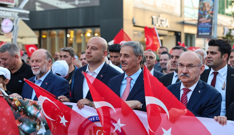 sakarya-da-demokrasi-yuruyusubuw5cujyvh