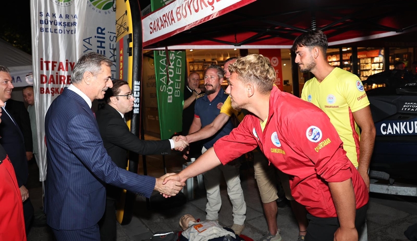 Sakarya'da deprem şehitleri dualarla anıldı