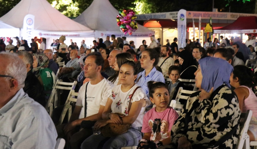 Sakarya'da deprem şehitleri dualarla anıldı