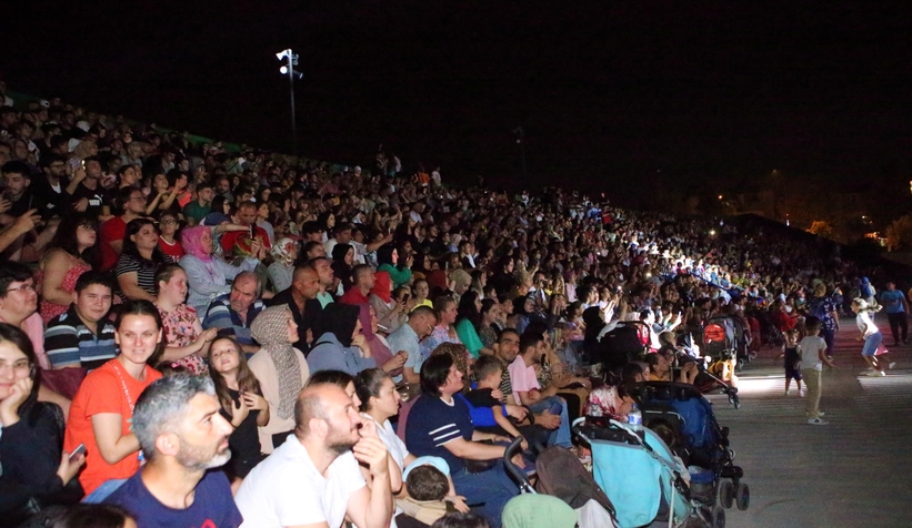 Sakarya'da Doğukan Manço rüzgarı esti