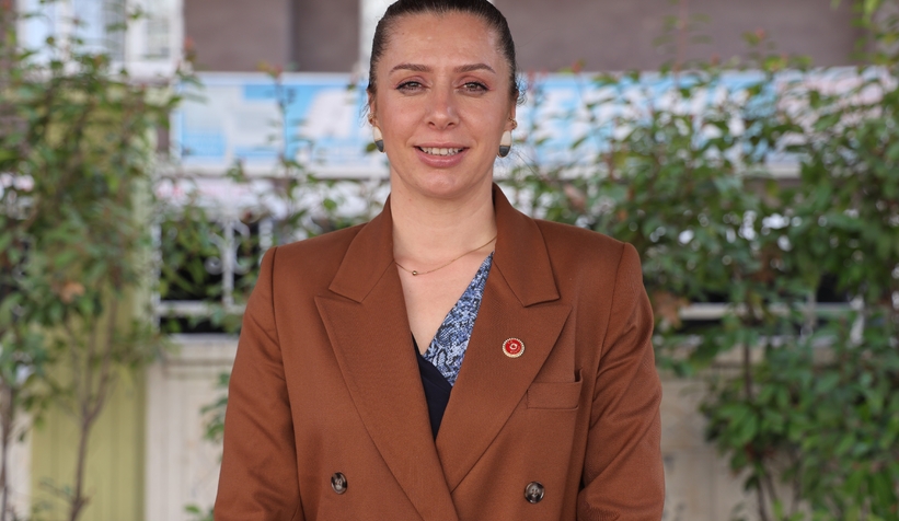 sakarya-da-dogup-buyudu-diyarbakir-da-muhtar-olduzlrxzkrmvw
