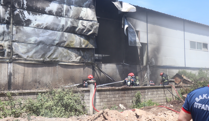Sakarya'da fabrika yangını