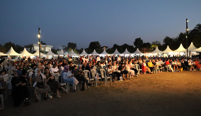 sakarya-da-festival-coskusu-dogu-ve-guneydogu-anadolu-ile-surducxhhy1dnm3