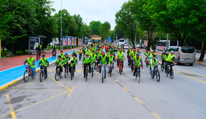 sakarya-da-geleneksel-trafik-haftasi-etkinlikleriv0zek1cvnm