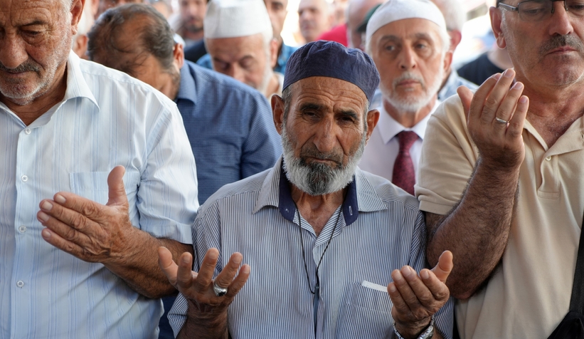 sakarya-da-haniye-icin-giyabi-cenaze-namazi-kilindivdjjtur6u0
