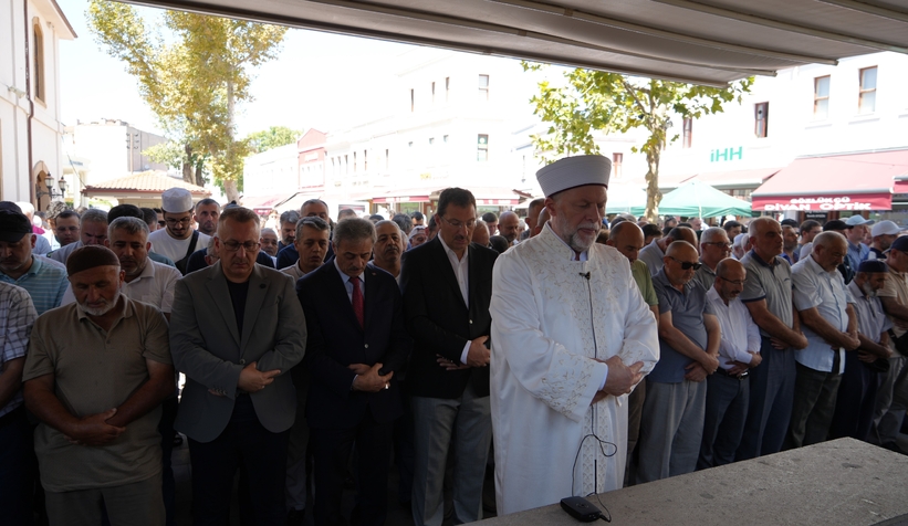 sakarya-da-haniye-icin-giyabi-cenaze-namazi-kilindivdjjtur6u0