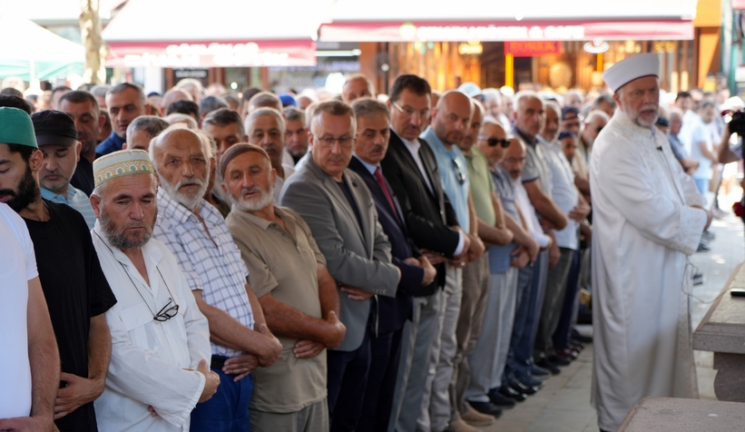 sakarya-da-haniye-icin-giyabi-cenaze-namazi-kilindivdjjtur6u0