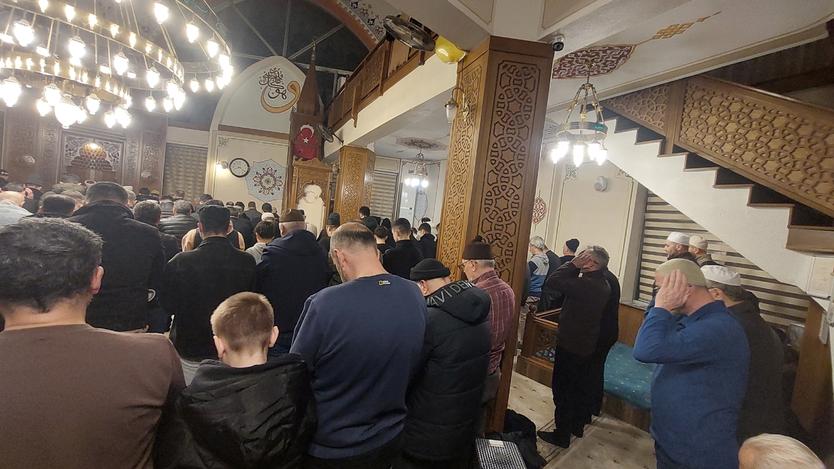 Sakarya'da ilk teravih namazı kılındı