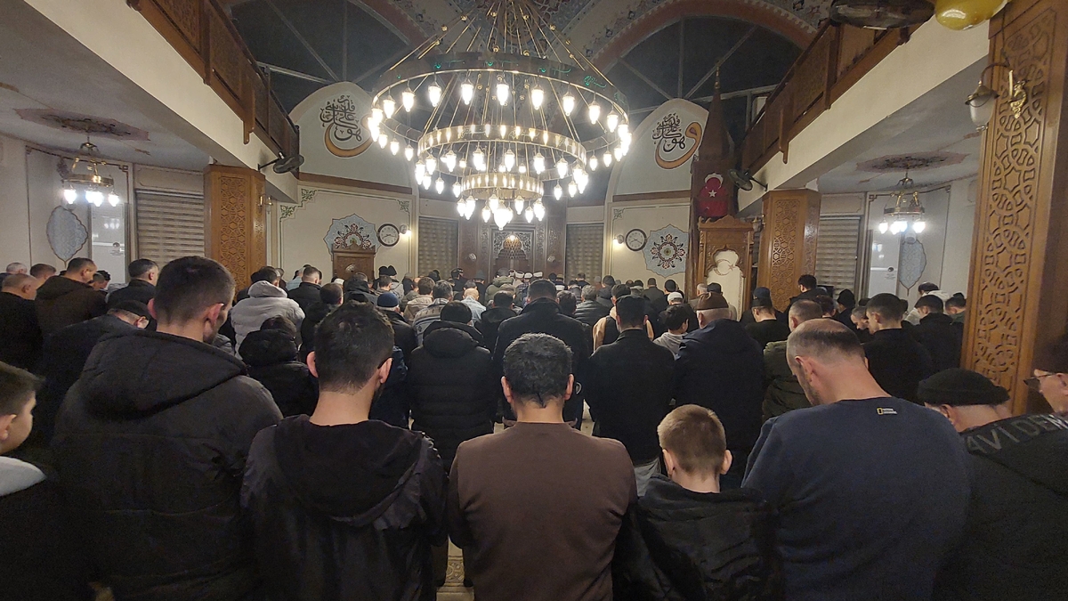 Sakarya'da ilk teravih namazı kılındı