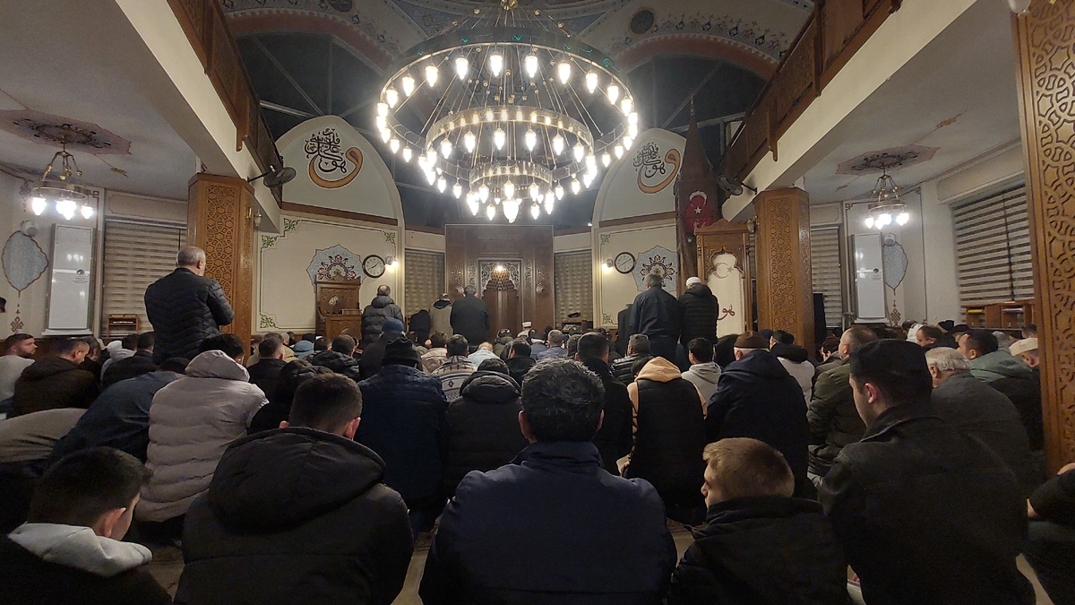 Sakarya'da ilk teravih namazı kılındı