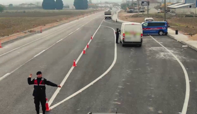 sakarya-da-jandarmadan-firarilere-operasyonqmjmvefwbf