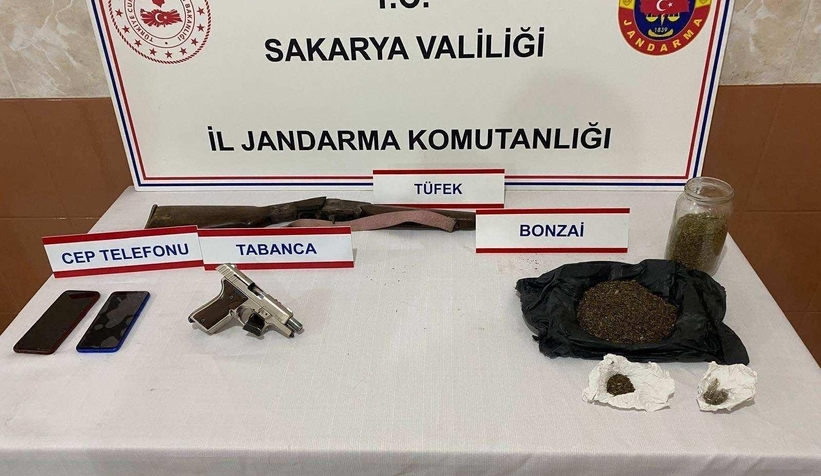 sakarya-da-jandarmadan-uyusturucu-operasyonlariqzblbtkztg