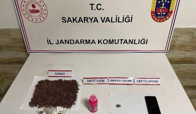 sakarya-da-jandarmadan-uyusturucu-operasyonlariqzblbtkztg