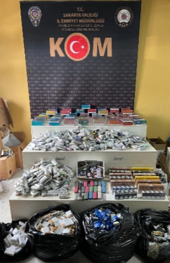 sakarya-da-kacak-tutun-ve-elektronik-sigara-operasyonuegxsn2jxl0