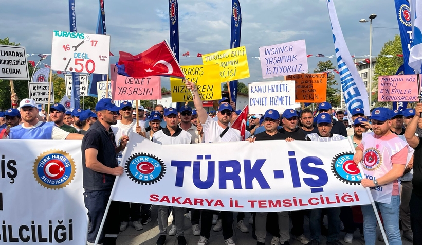 sakarya-da-kamu-iscileri-miting-yaptic1ltu1fqul