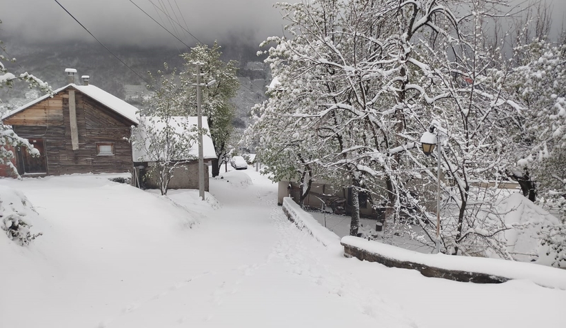 Sakarya'da kar kalınlığı 20 santimetreye ulaştı