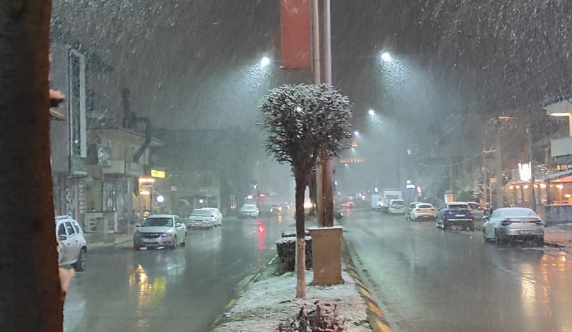 Sakarya'da kar yağışı başladı