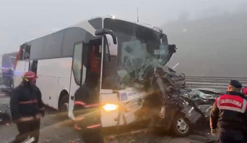 Sakarya'da katliam gibi kaza 10 ölü, 59 yaralı