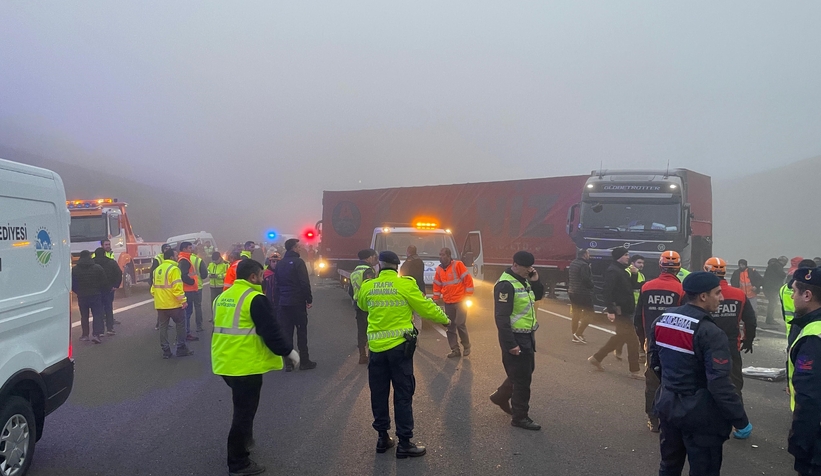 Sakarya'da katliam gibi kaza 10 ölü, 59 yaralı