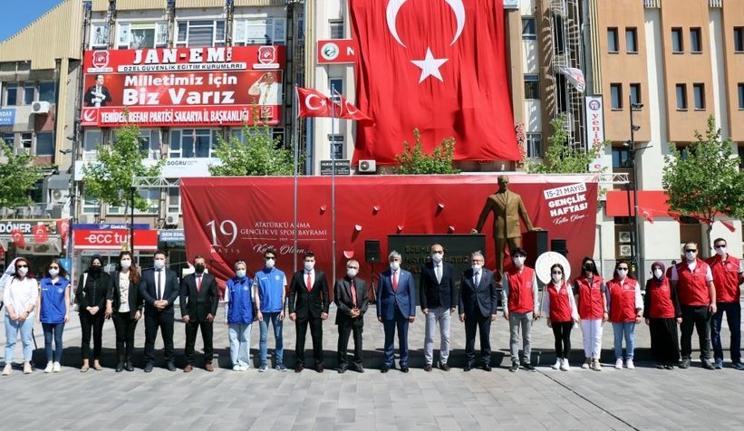 Sakarya'da korona gölgesinde 19 Mayıs kutlaması