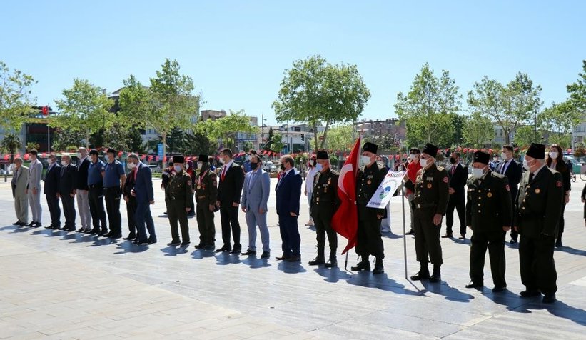 Sakarya'da korona gölgesinde 19 Mayıs kutlaması