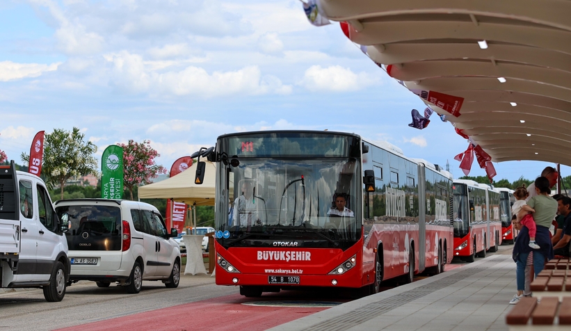 sakarya-da-metrobus-seferleri-basladiwhc1n3ptme