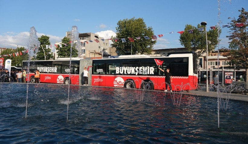 sakarya-da-metrobus-seferleri-basladiwhc1n3ptme